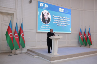 “Şəhərsalma və memarlıq ili”çərçivəsində “Ümummilli Lider Heydər Əliyevin respublikaya rəhbərlik etdiyi illər  Azərbaycan şəhərsalma və memarlığının inkişafında xüsusi mərhələ təşkil edir” mövzusunda  tədbir keçirilib.