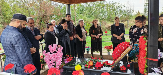 Şəhid Məmmədov Elşən Dağıstan oğlunun ailəsi və məzarı ziyarət edilib