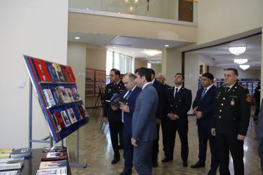 Ümummilli Lider Heydər Əliyevin anadan olmasının 103-cü ildönümünə həsr olunmuş “Zamanın fövqündə dayanan əbədiyaşar lider” mövzusunda tədbir keçirilib.