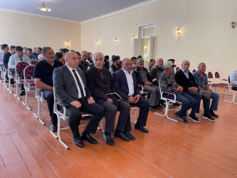 Kəlbəcər rayon İcra Hakimiyyətinin başçısı Azər Qocayev Göygöl rayonu, Çaykənd kəndində yaşayan vətəndaşlar üçün  qəbul keçirib.