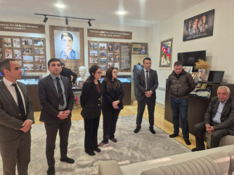 Milli Qəhrəman Hökümə Əliyevanın ailəsi ziyarət edilib.