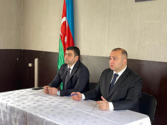 Kəlbəcər rayon İcra Hakimiyyətinin başçısı Azər Qocayev, Kəlbəcər rayon Prokuroru İlkin İsmayılov  Bərdə rayonu, Ağac Emalı Zavodunun ərazisi, Kəlbəcər rayon 41 nömrəli ümumi orta məktəbin inzibati binasında həmin ərazidə yaşayan vətəndaşlar üçün səyyar-görüş qəbulunu keçirib.