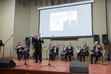 Azərbaycan xalqının Ümummilli lideri Heydər Əliyevin 102 illik yubileyi Kəlbəcər rayonunda təntənə ilə qeyd edilib.