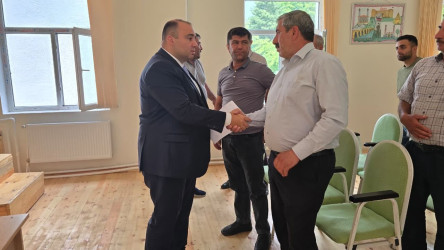 Kəlbəcər rayon İcra Hakimiyyətinin başçısı Azər Qocayev, Kəlbəcər rayon Prokuroru İlkin İsmayılov Şamaxı rayonu Çuxuryurd  kəndi, Nikolay Şeverdyayev adına Çuxuryurd kənd tam orta ümumitəhsil  məktəbin inzibati binasında həmin ərazidə yaşayan vətəndaşlar üçün səyyar-görüş qəbulunu keçirib.