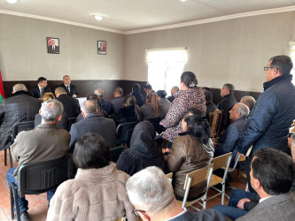 Kəlbəcər rayon İcra Hakimiyyətinin başçısı Azər Qocayev, Kəlbəcər rayon Prokuroru İlkin İsmayılov  Bərdə rayonu, Ağac Emalı Zavodunun ərazisi, Kəlbəcər rayon 41 nömrəli ümumi orta məktəbin inzibati binasında həmin ərazidə yaşayan vətəndaşlar üçün səyyar-görüş qəbulunu keçirib.