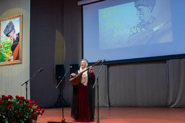 Aşıq Şəmşirin anadan olmasının 133 illiyinə həsr olunmuş  “Dədə öyüdlərinin söz işığında” adlı tədbir keçirilib.
