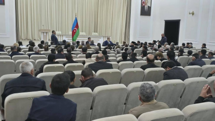 Kəlbəcər rayon İcra Hakimiyyətinin başçısı Azər Qocayev, YAP Kəlbəcər rayon təşkilatının sədri Həbib Misirov Bərdə şəhəri,Bərdə Regional Mədəniyyət İdarəsinin inzibati binasında həmin ərazidə yaşayan vətəndaşlar üçün səyyar-görüş qəbulunu keçirib.