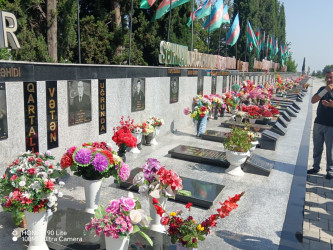Şəhid Əliyev Arif Ağalar oğlunun məzarı ziyarət edilib.