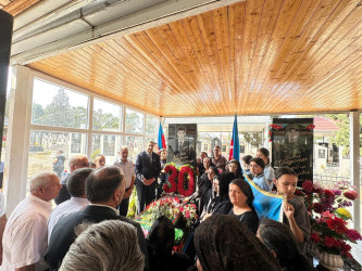 27 sentyabr “Anım Günü” ilə əlaqədar şəhid Bəylərov Seymur Səlyəddin oğlunun ailəsi və məzarı ziyarət edilib.