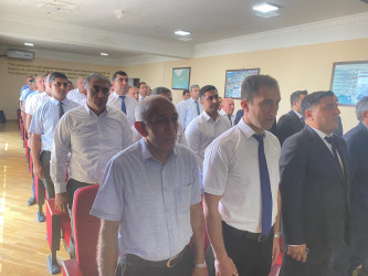“Şəhərsalma və Memarlıq İli” çərçivəsində Kəlbəcər Rayon İcra Hakimiyyətinin təşkilatçılığı ilə “Memarlıqda milli üslub: Ulu Öndərin müasir Azərbaycan memarlığına töhfələri” mövzusunda tədbir keçirilib.