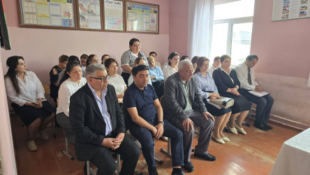 Kəlbəcər rayon İcra Hakimiyyətinin başçısı Azər Qocayev Abşeron rayonu Masazır qəsəbəsi ərazisində fəaliyyət göstərən Kəlbəcər rayon 56 nömrəli tam orta məktəbin inzibati  binasında həmin ərazidə yaşayan vətəndaşlar üçün səyyar-görüş qəbulunu keçirib.