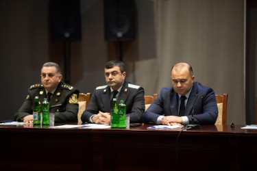 “Son dövrlərdə gənclər arasında artan zorakılıq hallarının qarşısının alınması, pis vərdişlərə qarşı mübarizə yolları, məktəb-uşaq-şagird münasibətlərinin  düzgün qurulması” mövzusunda təhsil işçiləri  ilə konfrans keçirilib.