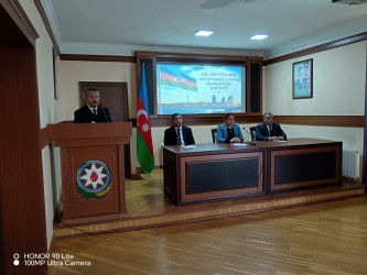 “Şəhərsalma və Memarlıq  ili”çərçivəsində 18 oktyabr-Müstəqilliyin Bərpası Gününə həsr olunmuş “Müstəqilliyimiz, əbədidir, daimidir,dönməzdir”mövzusunda tədbir keçirilib