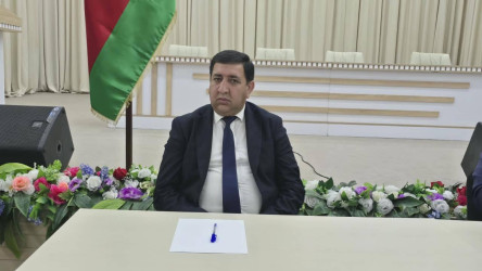 Kəlbəcər rayon İcra Hakimiyyətinin başçısı Azər Qocayev, YAP Kəlbəcər rayon təşkilatının sədri Həbib Misirov Bərdə şəhəri,Bərdə Regional Mədəniyyət İdarəsinin inzibati binasında həmin ərazidə yaşayan vətəndaşlar üçün səyyar-görüş qəbulunu keçirib.