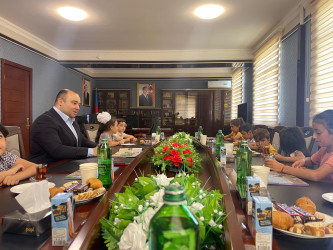 Kəlbəcər rayon İcra Hakimiyyətinin başçısı Azər Qocayev “1 iyun-Uşaqların Beynəlxalq Müdafiəsi Günü”nü şəhid  və qazi övladları ilə birgə qeyd edib.