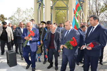 44 günlük Vətən müharibəsində şəhidlik zirvəsinə yüksəlmiş  Abdullayev Şəhriyar Kamil oğlunun ildönümü ilə əlaqədar olaraq məzarı ziyarət edilib.