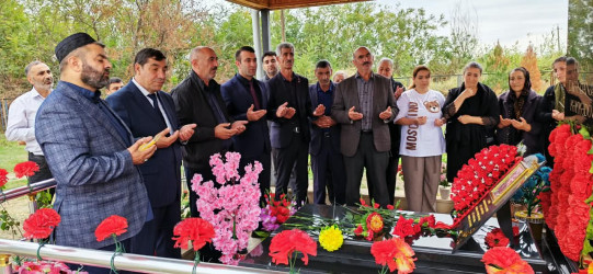 Şəhid Məmmədov Elşən Dağıstan oğlunun ailəsi və məzarı ziyarət edilib