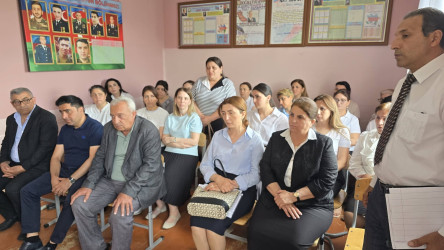 Kəlbəcər rayon İcra Hakimiyyətinin başçısı Azər Qocayev Abşeron rayonu Masazır qəsəbəsi ərazisində fəaliyyət göstərən Kəlbəcər rayon 56 nömrəli tam orta məktəbin inzibati  binasında həmin ərazidə yaşayan vətəndaşlar üçün səyyar-görüş qəbulunu keçirib.