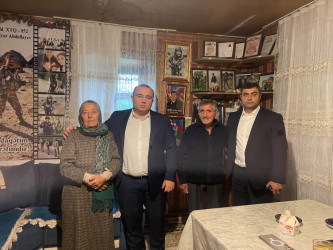 Kəlbəcər rayon İcra Hakimiyyətinin başçısı Azər Qocayev şəhid Abdullayev Şəhriyar Kamil oğlunun ailəsini ziyarət edilib.