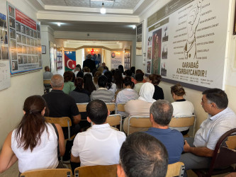 Kəlbəcər rayon İcra Hakimiyyətinin başçısı Azər Qocayev Abşeron rayonu, Masazır qəsəbəsində və həmin əraziyə yaxın yaşayan vətəndaşlar üçün səyyar-görüş qəbulunu keçirib.