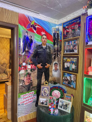 Kəlbəcər Rayon İcra Hakimiyyətinin başçısı Azər Qocayev  27 sentyabr “Anım Günü” ilə əlaqədar antiterror əməliyyatlarında şəhid olmuş Tağızadə Cahangir Qurban  oğlunun ailəsini ziyarət edib.