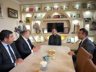 Kəlbəcər rayon İcra Hakimiyyətinin başçısı Azər Qocayev şəhid Musayev Murad Polad oğlunun ailəsini ziyarət edib.