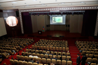 Ümummilli Lider Heydər Əliyevin anadan olmasının 103-cü ildönümünə həsr olunmuş “Zamanın fövqündə dayanan əbədiyaşar lider” mövzusunda tədbir keçirilib.