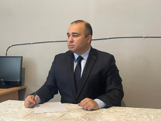 Kəlbəcər rayon İcra Hakimiyyətinin başçısı Azər Qocayev Yevlax şəhəri Kəlbəcər rayon 78 nömrəli tam orta məktəbin inzibati  binasında həmin ərazidə yaşayan vətəndaşlar üçün səyyar-görüş qəbulunu keçirib.