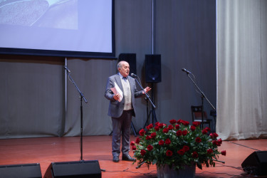 Aşıq Şəmşirin anadan olmasının 133 illiyinə həsr olunmuş  “Dədə öyüdlərinin söz işığında” adlı tədbir keçirilib.