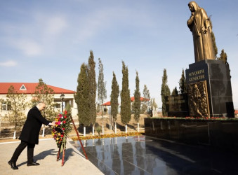 Xocalı faciəsi qurbanlarının əziz xatirəsi Kəlbəcər rayon ictimaiyyəti tərəfindən anılıb.