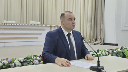 Kəlbəcər rayon İcra Hakimiyyətinin başçısı Azər Qocayev, YAP Kəlbəcər rayon təşkilatının sədri Həbib Misirov Bərdə şəhəri,Bərdə Regional Mədəniyyət İdarəsinin inzibati binasında həmin ərazidə yaşayan vətəndaşlar üçün səyyar-görüş qəbulunu keçirib.