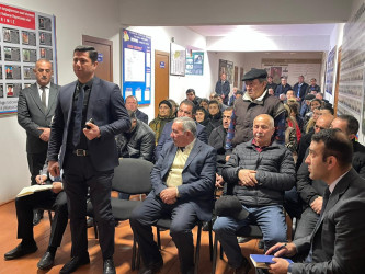 Kəlbəcər rayon İcra Hakimiyyətinin başçısı Azər Qocayev Ağdam rayonu, Dördyol-1 köçkün qəsəbəsində fəaliyyət göstərən  Mədəniyyət evinin   inzibati  binasında həmin ərazidə yaşayan vətəndaşlar üçün səyyar-görüş qəbulunu keçirib.