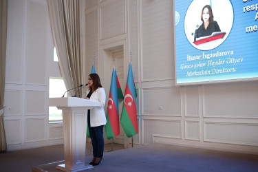“Şəhərsalma və memarlıq ili”çərçivəsində “Ümummilli Lider Heydər Əliyevin respublikaya rəhbərlik etdiyi illər  Azərbaycan şəhərsalma və memarlığının inkişafında xüsusi mərhələ təşkil edir” mövzusunda  tədbir keçirilib.