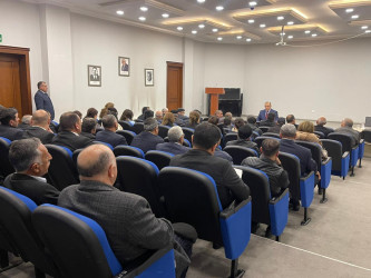 Kəlbəcər rayon İcra Hakimiyyətinin başçısı Azər Qocayev İsmayıllı şəhərində fəaliyyət göstərən Uşaq və Gənclər kitabxanasının inzibati  binasında həmin ərazidə yaşayan vətəndaşlar üçün səyyar-görüş qəbulunu keçirib.