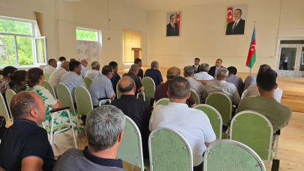 Kəlbəcər rayon İcra Hakimiyyətinin başçısı Azər Qocayev, Kəlbəcər rayon Prokuroru İlkin İsmayılov Şamaxı rayonu Çuxuryurd  kəndi, Nikolay Şeverdyayev adına Çuxuryurd kənd tam orta ümumitəhsil  məktəbin inzibati binasında həmin ərazidə yaşayan vətəndaşlar üçün səyyar-görüş qəbulunu keçirib.