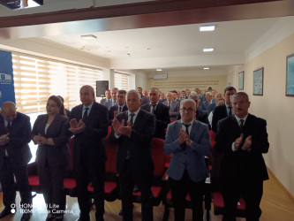 “Şəhərsalma və Memarlıq  ili”çərçivəsində 18 oktyabr-Müstəqilliyin Bərpası Gününə həsr olunmuş “Müstəqilliyimiz, əbədidir, daimidir,dönməzdir”mövzusunda tədbir keçirilib