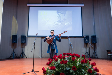 Aşıq Şəmşirin anadan olmasının 133 illiyinə həsr olunmuş  “Dədə öyüdlərinin söz işığında” adlı tədbir keçirilib.
