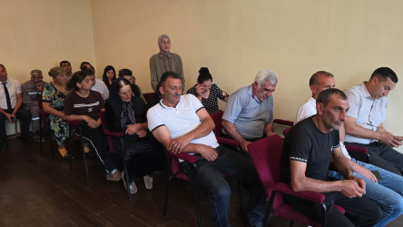Kəlbəcər Rayon İcra Hakimiyyətinin başçısı Azər Qocayev, Kəlbəcər Rayon Prokuroru İlkin İsmayılov, Səfərbərlik və Hərbi Xidmətə Çagırış üzrə Dövlət Xidmətinin Kəlbəcər Rayon şöbəsinin rəisi polkovnik  Zöhrab Camalov Göygöl Rayonu Zurnabad  kəndi, Zurnabad kənd orta məktəbinin inzibati binasında həmin ərazidə yaşayan vətəndaşlar üçün səyyar-görüş qəbulunu keçirib