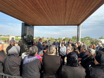 27 sentyabr “Anım Günü” ilə əlaqədar şəhid Mönsümzadə Orxan Səfiyar  oğlunun ailəsi və məzarı ziyarət edilib.