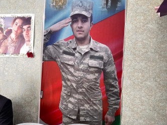 Kəlbəcər rayon İcra Hakimiyyətinin başçısı Azər Qocayev şəhid Həsənli Zərimxan Rafiq oğlunun ailəsini ziyarət edib.