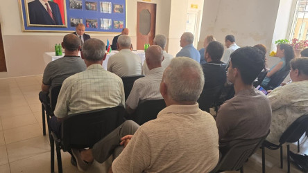 Kəlbəcər rayon İcra Hakimiyyətinin başçısı Azər Qocayev Bakı şəhəri, Sabunçu rayonu, Zabrat-1 qəsəbəsi, Kəlbəcər Rayon 84 nömrəli tam orta məktəbin binasında həmin ərazidə yaşayan vətəndaşlar üçün səyyar-görüş qəbulunu keçirib