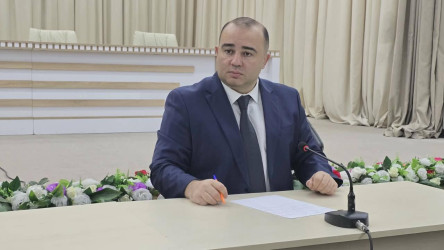 Kəlbəcər rayon İcra Hakimiyyətinin başçısı Azər Qocayev, YAP Kəlbəcər rayon təşkilatının sədri Həbib Misirov Bərdə şəhəri,Bərdə Regional Mədəniyyət İdarəsinin inzibati binasında həmin ərazidə yaşayan vətəndaşlar üçün səyyar-görüş qəbulunu keçirib.