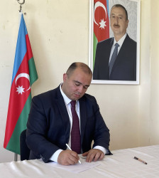 Kəlbəcər rayon İcra Hakimiyyətinin başçısı Azər Qocayev Yevlax şəhərində Yevlax şəhər 11 nömrəli tam orta ümumtəhsil məktəbinin inzibati binasında həmin ərazidə yaşayan vətəndaşlar üçün səyyar-görüş qəbulunu keçirib.