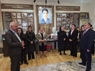 Milli Qəhrəman Hökümə Əliyevanın ailəsi ziyarət edilib.