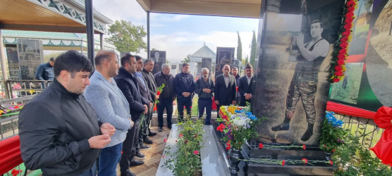 27 sentyabr “Anım Günü” ilə əlaqədar Vətən müharibəsi  zamanı şəhid olmuş leytenant Orucov Nemət Əkbər  oğlunun məzarı ziyarət edilib.