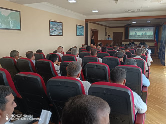 “Şəhərsalma və Memarlıq İli” çərçivəsində Kəlbəcər Rayon İcra Hakimiyyətinin təşkilatçılığı ilə “Memarlıqda milli üslub: Ulu Öndərin müasir Azərbaycan memarlığına töhfələri” mövzusunda tədbir keçirilib.