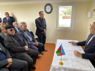 Kəlbəcər rayon İcra Hakimiyyətinin başçısı Azər Qocayev Bərdə rayonu, Lənbərən kəndində və ora yaxın ərazidə yaşayan vətəndaşlar üçün səyyar-görüş qəbulunu keçirib.