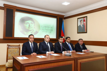 İctimai xadim, görkəmli oftalmoloq alim, akademik, Zərifə xanım Əliyevanın anım gününə həsr olunmuş tədbir keçirilib.