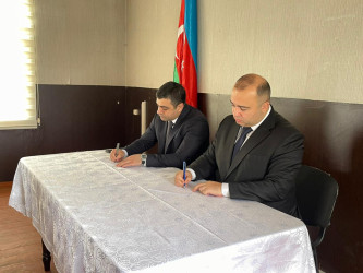 Kəlbəcər rayon İcra Hakimiyyətinin başçısı Azər Qocayev, Kəlbəcər rayon Prokuroru İlkin İsmayılov  Bərdə rayonu, Ağac Emalı Zavodunun ərazisi, Kəlbəcər rayon 41 nömrəli ümumi orta məktəbin inzibati binasında həmin ərazidə yaşayan vətəndaşlar üçün səyyar-görüş qəbulunu keçirib.