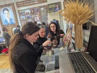 Milli Qəhrəman Hökümə Əliyevanın ailəsi ziyarət edilib.